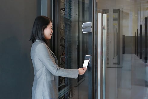 9abe5634-a808-4b6e-94bd-7500719b7faf_Multimodal Authentication for Physical Access Control-01-2